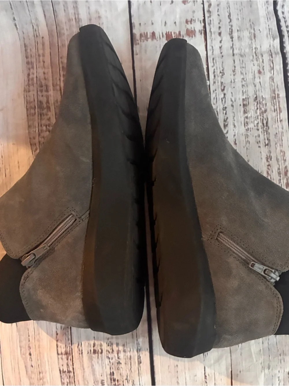 Clarks Women's Kayleigh Mid Ankle Boots Size 7.5